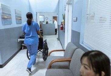 Cadeiras adaptadas para paralisia cerebral: prescrição, financiamento e programas locais Cadeiras adaptadas para paralisia cerebral: prescrição, financiamento e programas locais